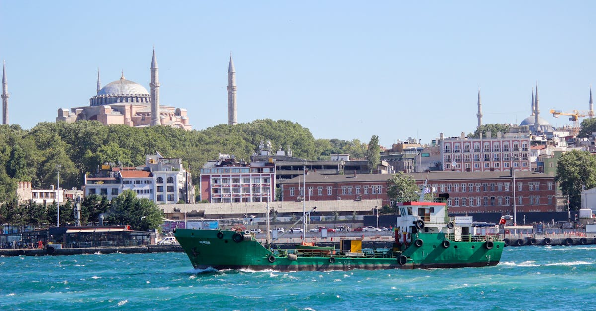 découvrez comment gérer efficacement les litiges transfrontaliers, en explorant les enjeux juridiques, les stratégies de négociation et les procédures de résolution pour protéger vos intérêts à l'international.