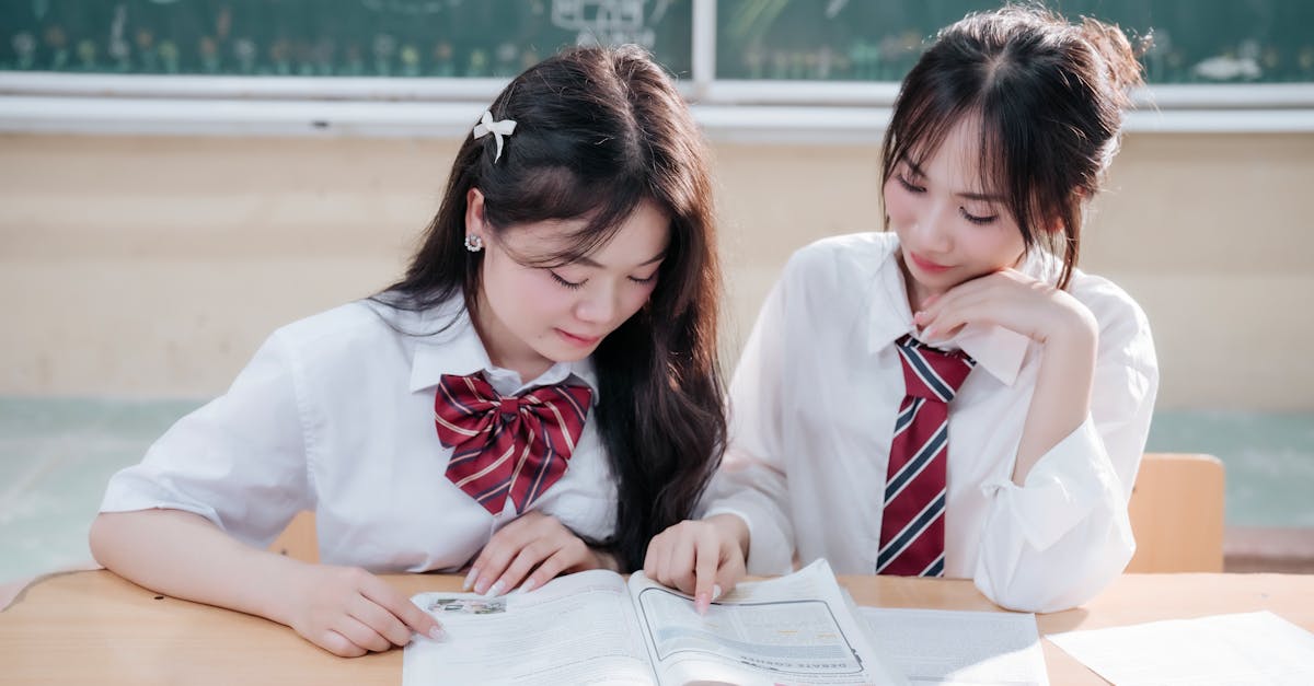 découvrez l'importance de la propriété intellectuelle, ses différents types et comment elle protège les créations et innovations. explorez les enjeux légaux et économiques associés à la protection des idées, des inventions et des marques.