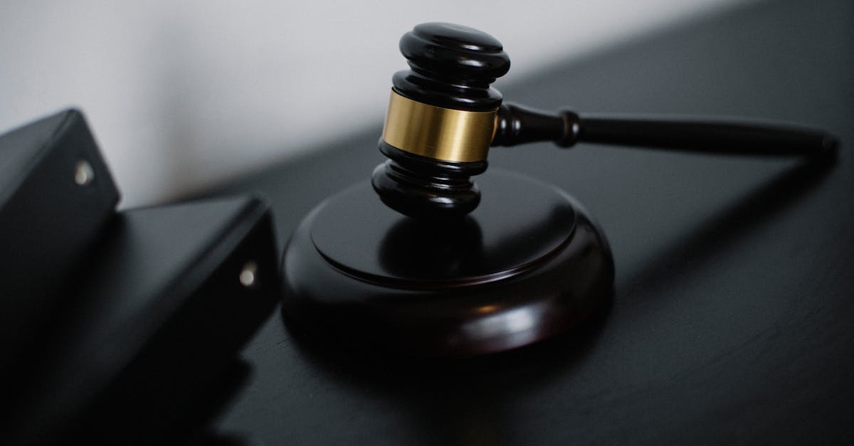 découvrez tout ce que vous devez savoir sur les obligations légales en france. informez-vous sur les responsabilités juridiques, les normes à respecter et les conséquences d'une non-conformité. restez protégé et en conformité avec la loi.
