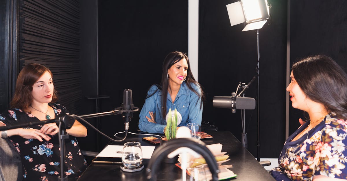 découvrez comment gérer les conflits sur les réseaux sociaux avec nos conseils pratiques. apprenez à désamorcer les tensions, à communiquer efficacement et à construire des relations positives en ligne.