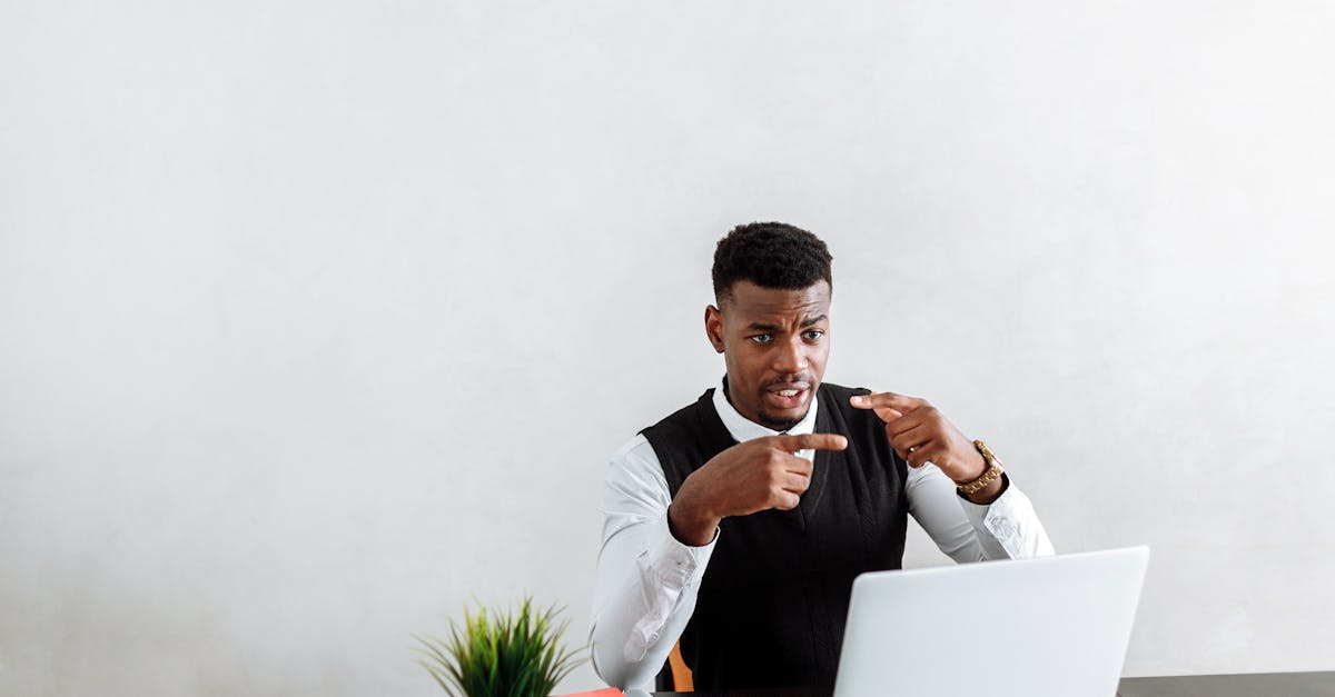 découvrez le cadre juridique du numérique avec notre guide sur le droit digital. explorez les enjeux de la protection des données, de la propriété intellectuelle et des nouvelles technologies, tout en restant informé des dernières tendances et des réglementations en constante évolution.