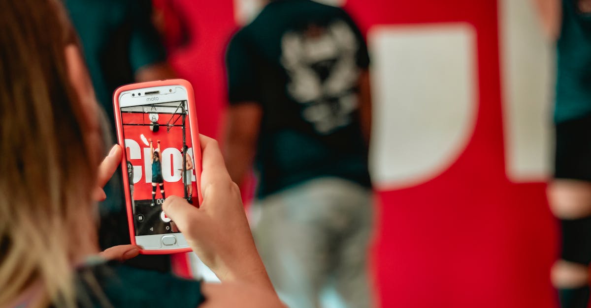 découvrez les raisons derrière les disputes sur les réseaux sociaux et comment les gérer efficacement. explorez des conseils pratiques pour améliorer la communication en ligne et maintenir des relations positives sur les plateformes sociales.