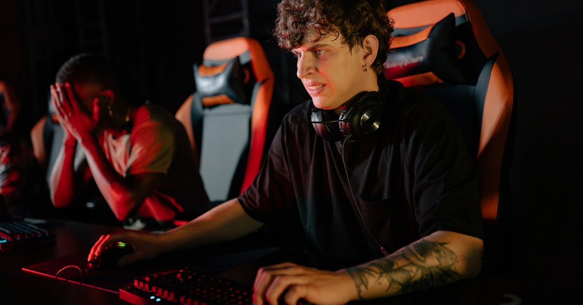 découvrez les compétences essentielles en cybersécurité pour protéger vos données et vos systèmes face aux menaces numériques croissantes. apprenez les meilleures pratiques et outils nécessaires pour exceller dans ce domaine critique.