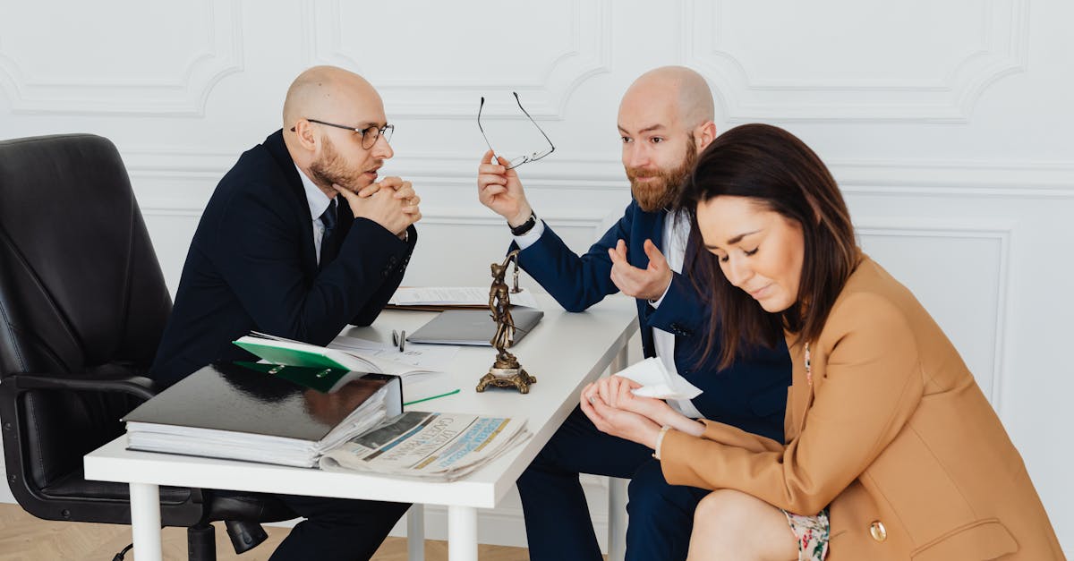 Litiges entre entreprises : comprendre les causes et les résolutions