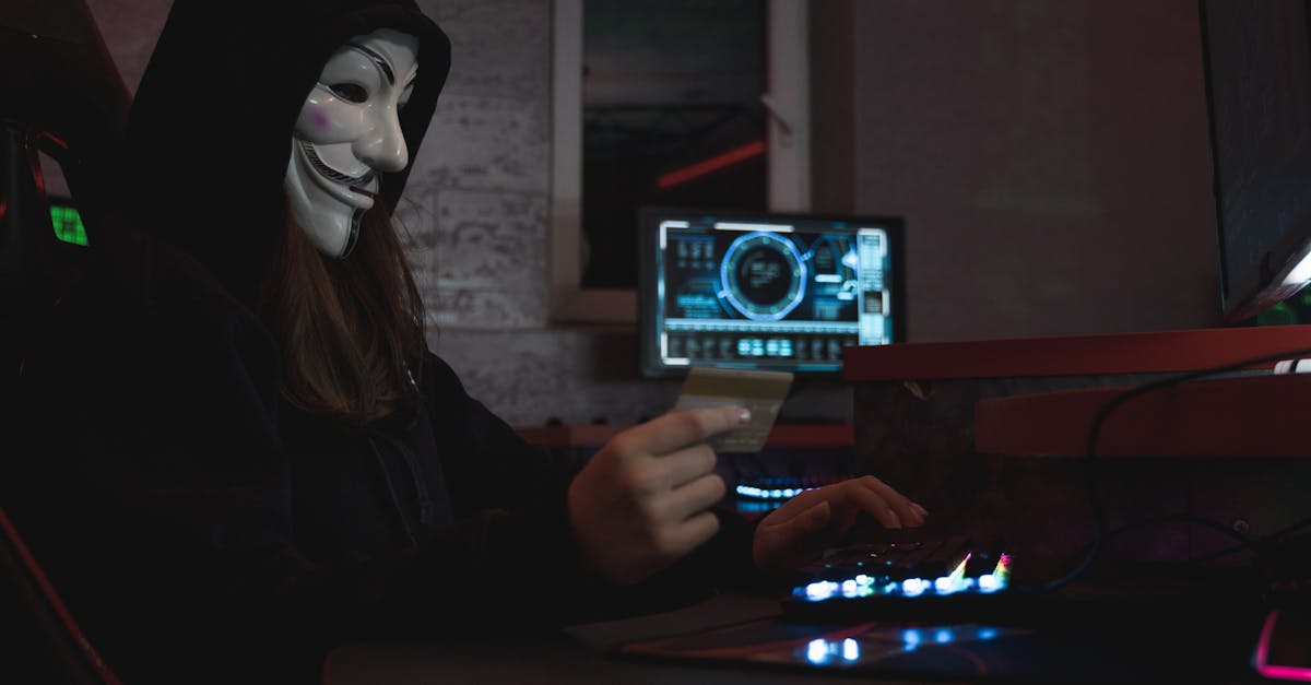 découvrez les enjeux du cybercrime, ses méthodes, ses conséquences sur la sécurité numérique et comment se protéger contre ces menaces en constante évolution.