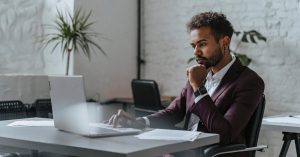 découvrez l'univers du droit numérique, ses enjeux et ses implications sur la vie quotidienne, les entreprises et la protection des données. restez informé des dernières actualités et législations en matière de droit digital.