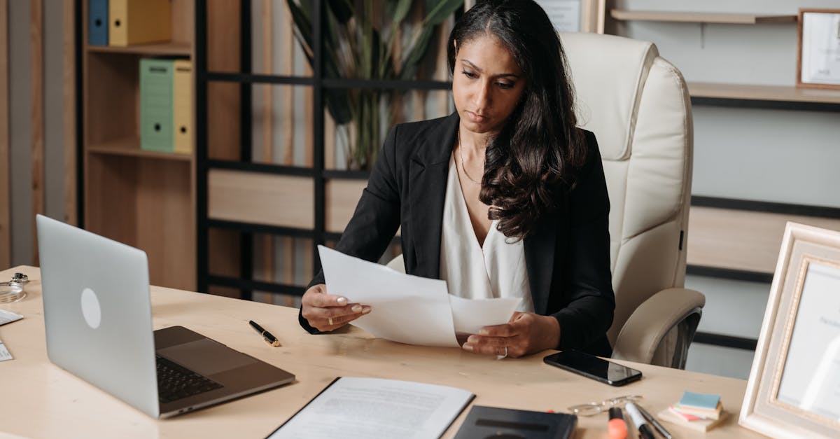 découvrez le droit des technologies, une discipline juridique en pleine évolution qui encadre l'utilisation et le développement des innovations technologiques. explorez les enjeux légaux liés à la propriété intellectuelle, la cybersécurité et la protection des données personnelles.