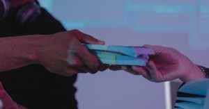 Réactions aux cyberattaques : comprendre les enjeux et les stratégies de défense